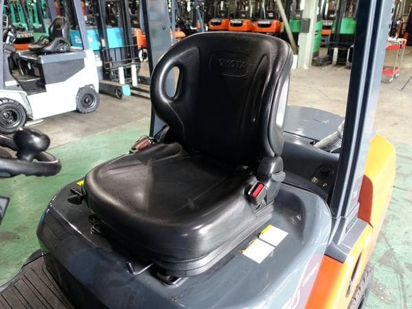 Forklift — Auction (lot 1207-6474140)