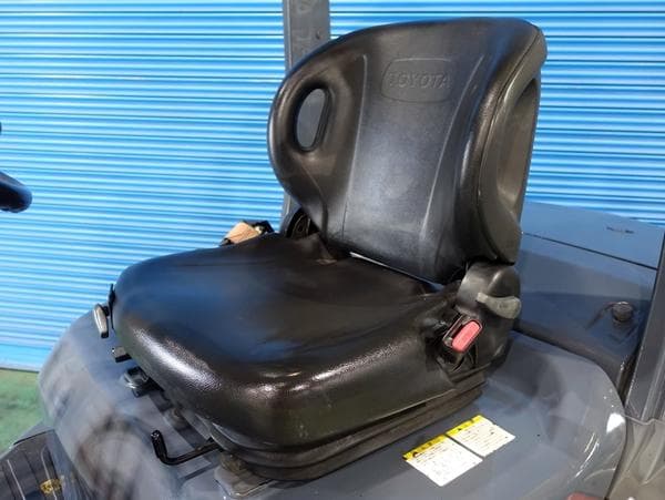 Forklift — Auction (lot 1207-6481077)