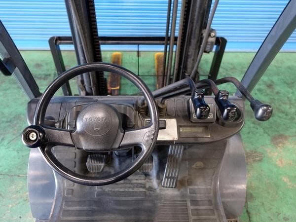Forklift — Auction (lot 1207-6481099)