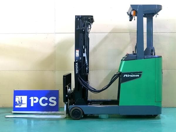 Reach Forklift — Auction (lot 1207-6482142)