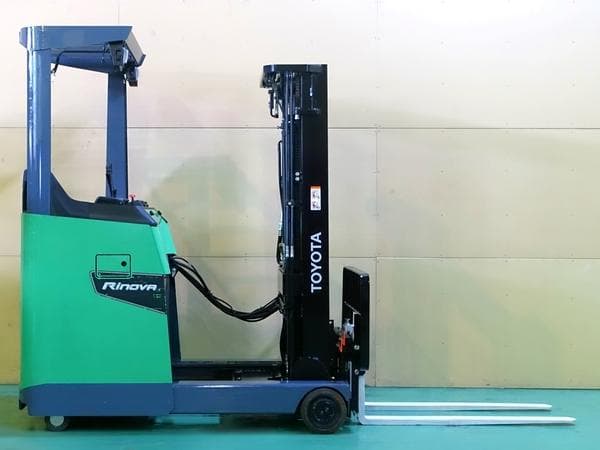 Reach Forklift — Auction (lot 1207-6482142)