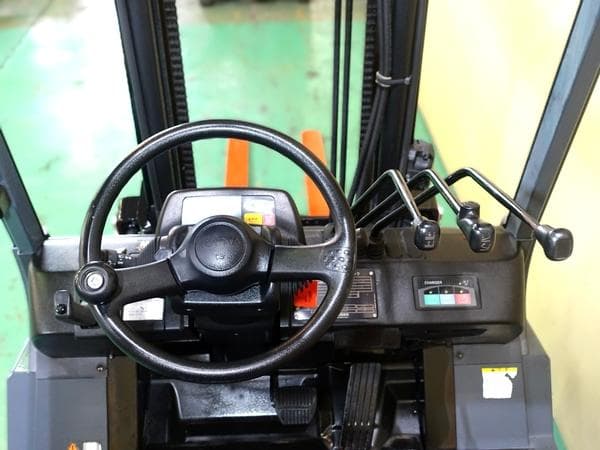 Battery Forklift — Auction (lot 1207-6483903)