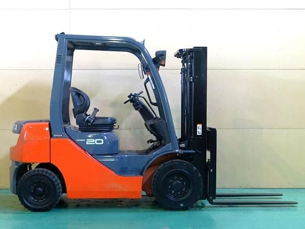 Forklift — Auction (lot 1207-6483924)