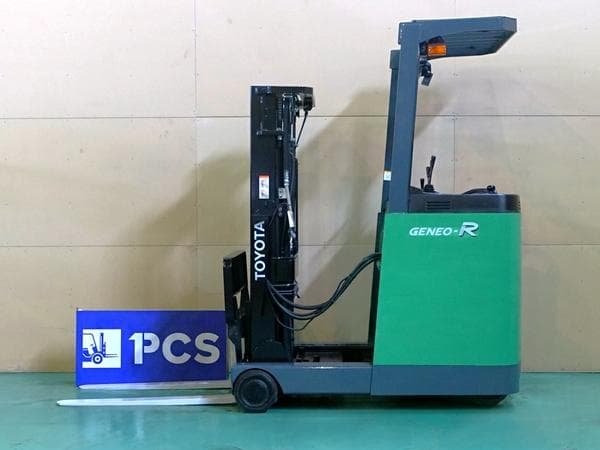 Reach Forklift — Auction (lot 1207-6483925)