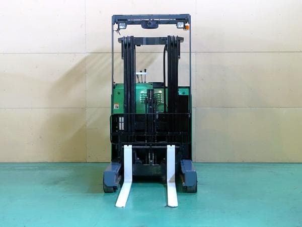 Reach Forklift — Auction (lot 1207-6483925)