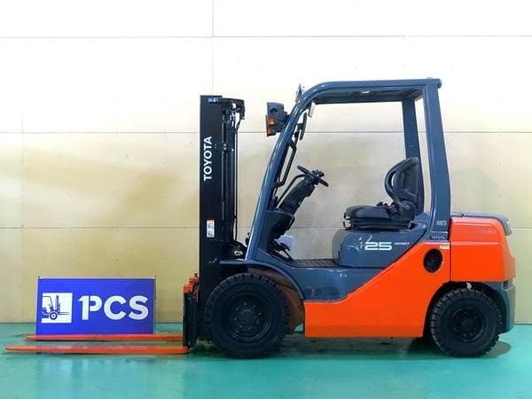 Forklift — Auction (lot 1207-6485851)