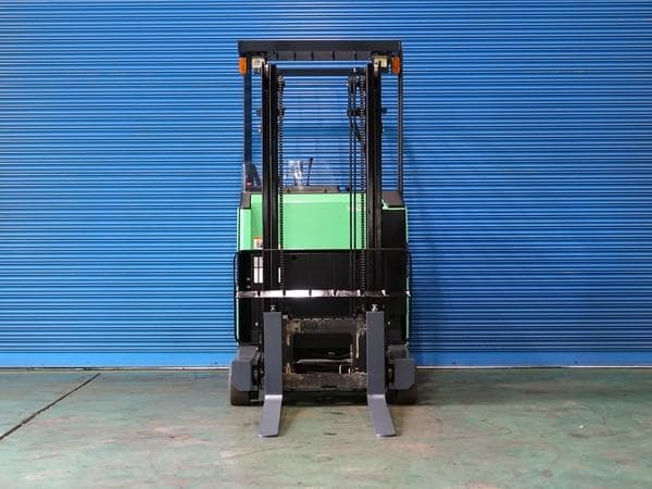 Reach Forklift — Auction (lot 1207-6493723)