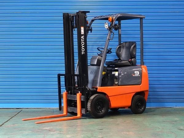 Forklift — Auction (lot 1207-6493733)
