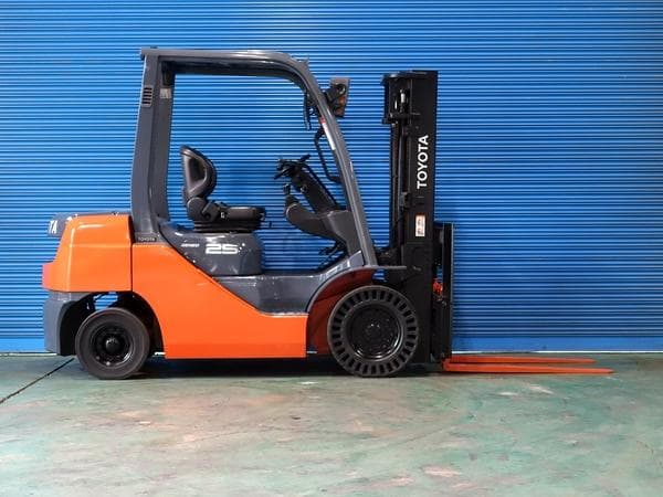 Forklift — Auction (lot 1207-6493734)
