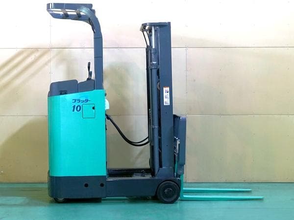 Reach Forklift — Auction (lot 1207-6493773)