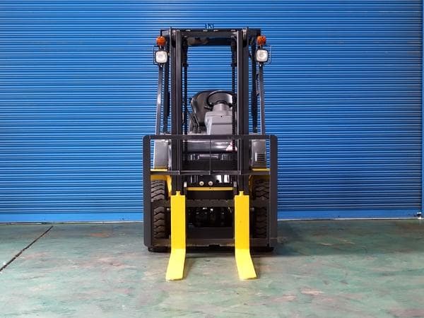 Forklift — Auction (lot 1207-6493857)