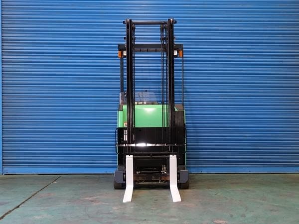 Reach Forklift — Auction (lot 1207-6495301)