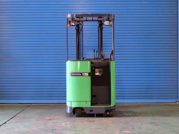 Reach Forklift — Auction (lot 1207-6495313)