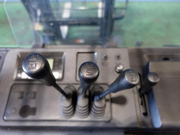 Reach Forklift — Auction (lot 1207-6495313)