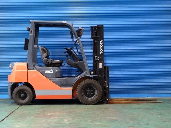 Forklift — Auction (lot 1207-6495342)