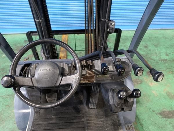 Forklift — Auction (lot 1207-6495342)
