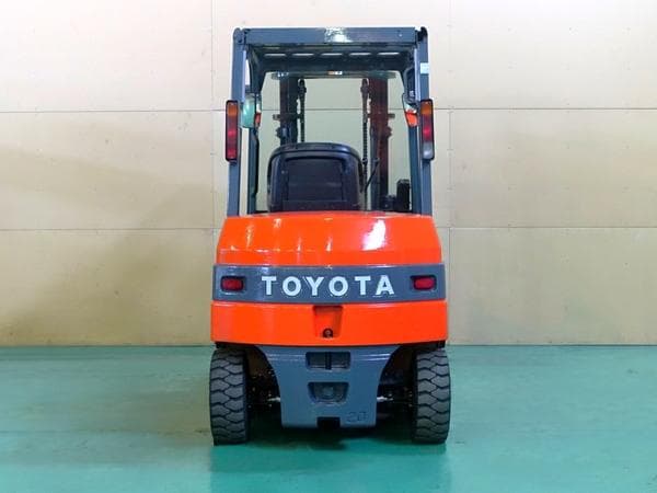 Battery Forklift — Auction (lot 1207-6497202)