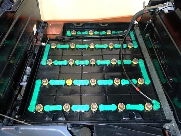 Battery Forklift — Auction (lot 1207-6497202)