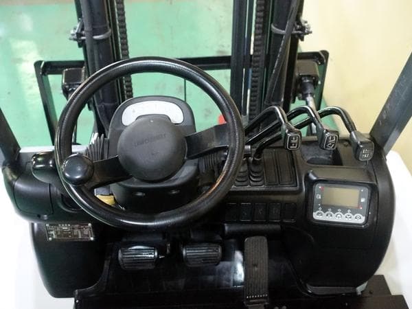 Forklift — Auction (lot 1207-6497235)