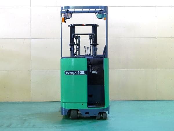 Reach Forklift — Auction (lot 1207-6498385)