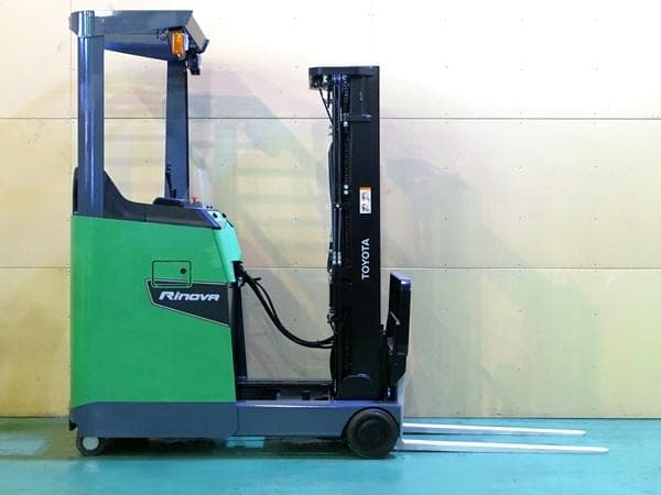 Reach Forklift — Auction (lot 1207-6501609)