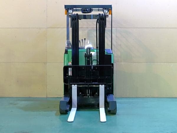 Reach Forklift — Auction (lot 1207-6501609)