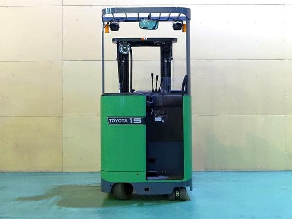 Reach Forklift — Auction (lot 1207-6501609)