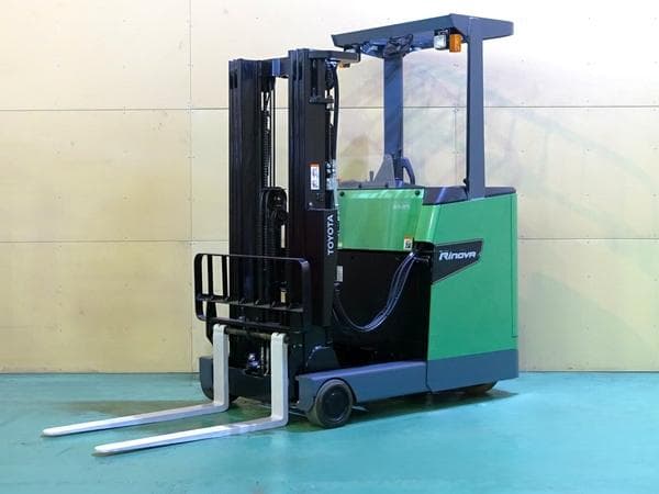 Reach Forklift — Auction (lot 1207-6501609)