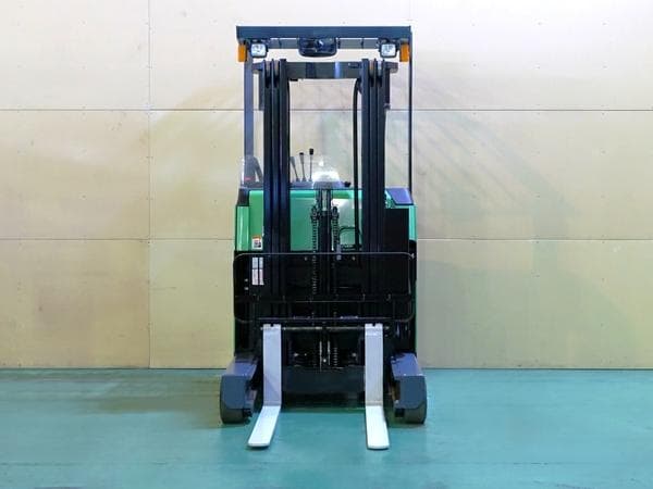 Reach Forklift — Auction (lot 1207-6501755)