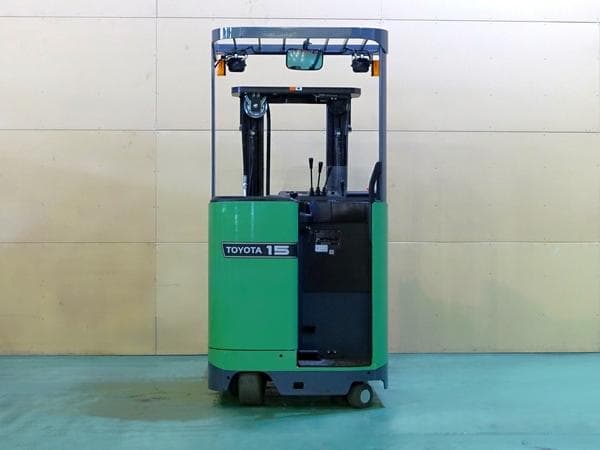 Reach Forklift — Auction (lot 1207-6501755)