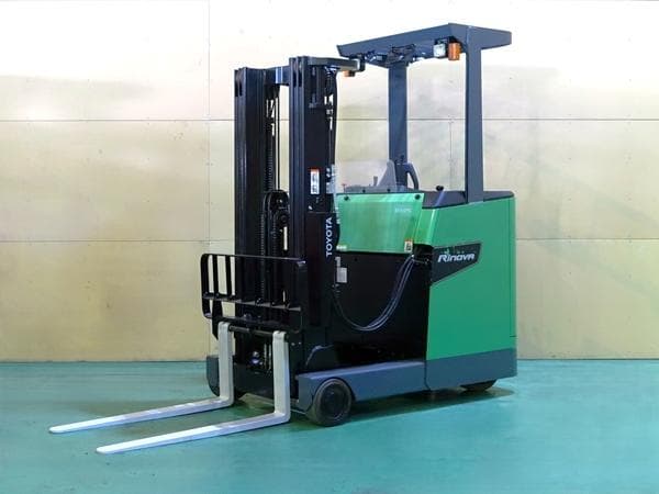 Reach Forklift — Auction (lot 1207-6501755)