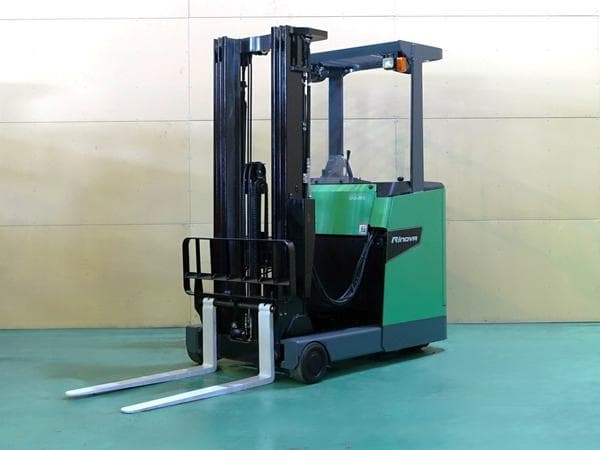 Reach Forklift — Auction (lot 1207-6501907)
