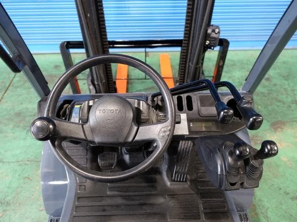 Forklift — Auction (lot 1207-6504505)