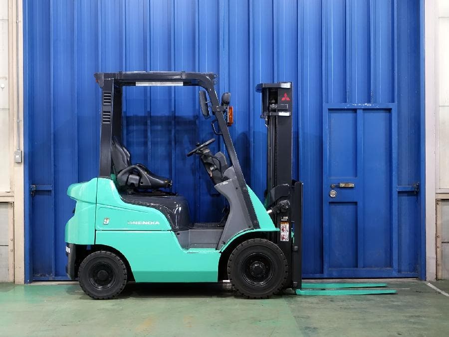 Forklift — Auction (lot 1207-6504633)