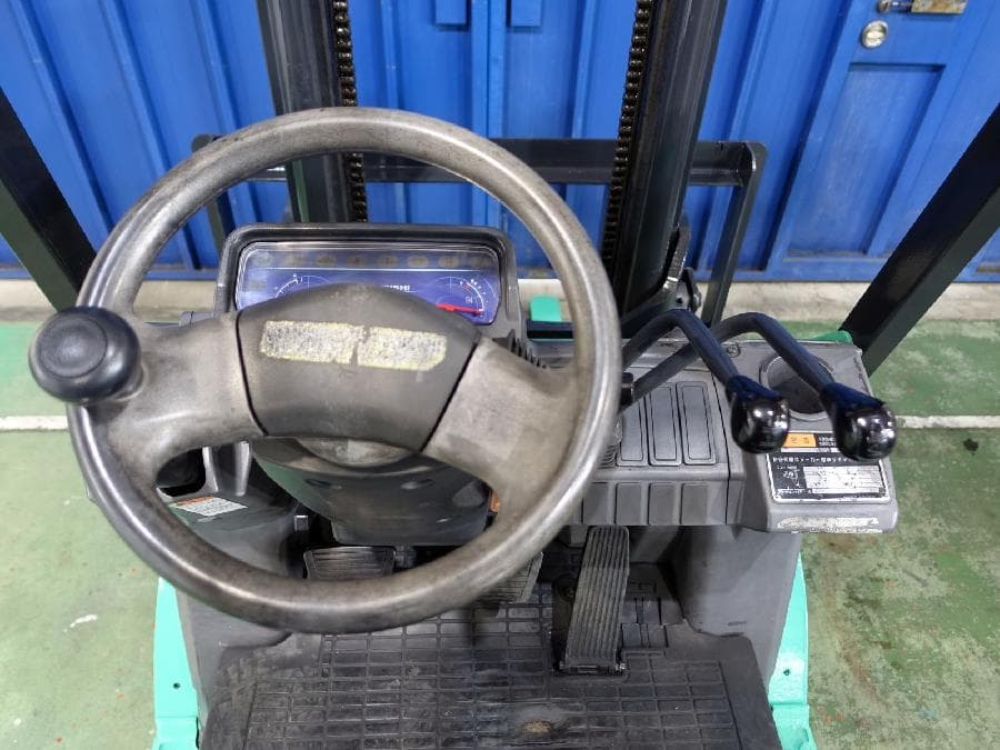 Forklift — Auction (lot 1207-6504633)