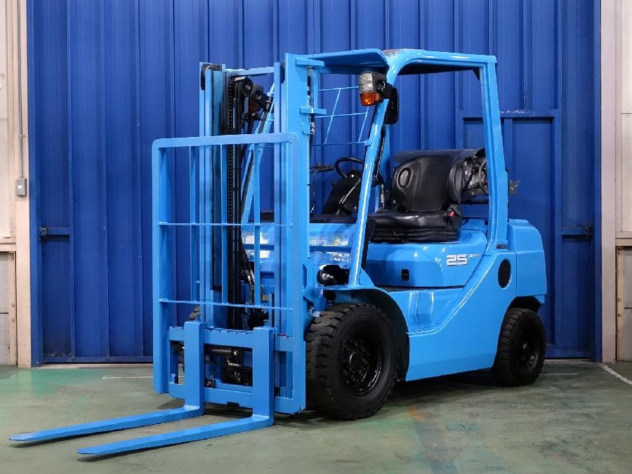 Forklift — Auction (lot 1207-6506677)