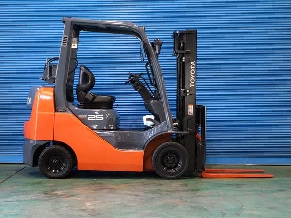 Forklift — Auction (lot 1207-6507794)