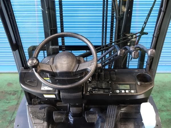 Forklift — Auction (lot 1207-6507794)