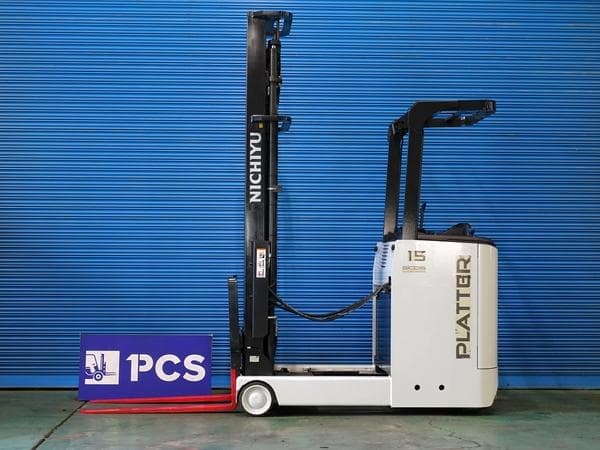 Reach Forklift — Auction (lot 1207-6508512)