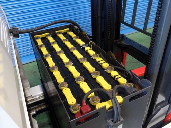 Reach Forklift — Auction (lot 1207-6508512)