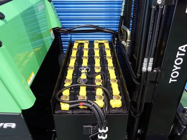 Reach Forklift — Auction (lot 1207-6508541)