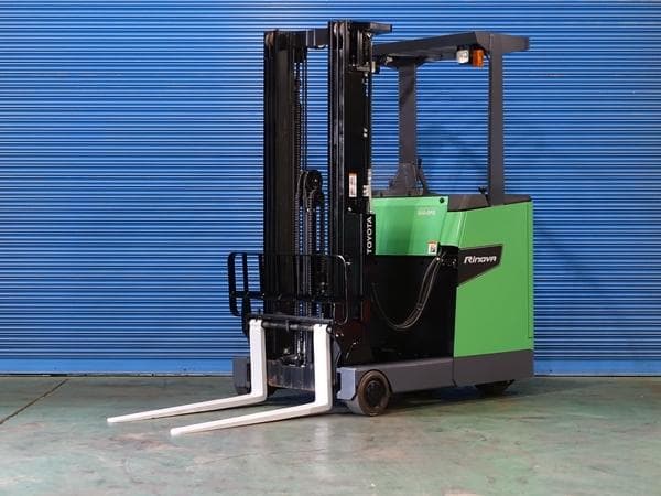Reach Forklift — Auction (lot 1207-6508541)