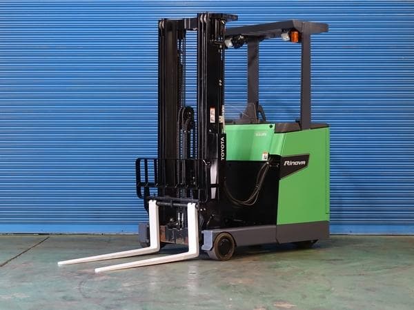 Reach Forklift — Auction (lot 1207-6508548)