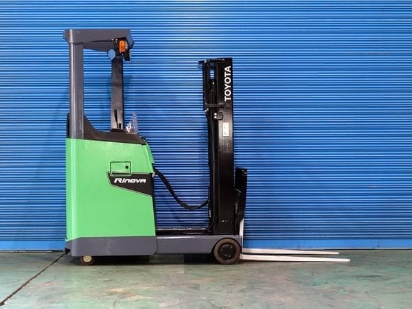 Reach Forklift — Auction (lot 1207-6508552)