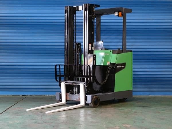 Reach Forklift — Auction (lot 1207-6508553)