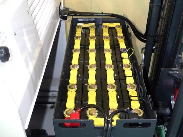 Reach Forklift — Auction (lot 1207-6508580)