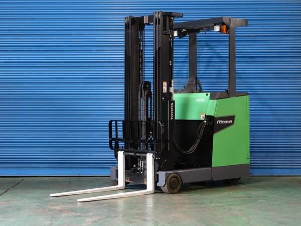 Reach Forklift — Auction (lot 1207-6510518)