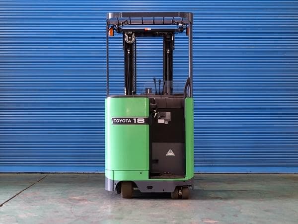 Reach Forklift — Auction (lot 1207-6510526)