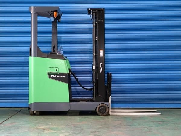 Reach Forklift — Auction (lot 1207-6510594)