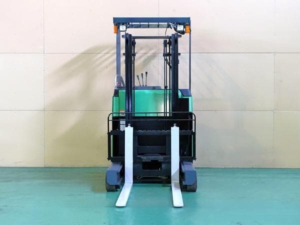 Reach Forklift — Auction (lot 1207-6510734)